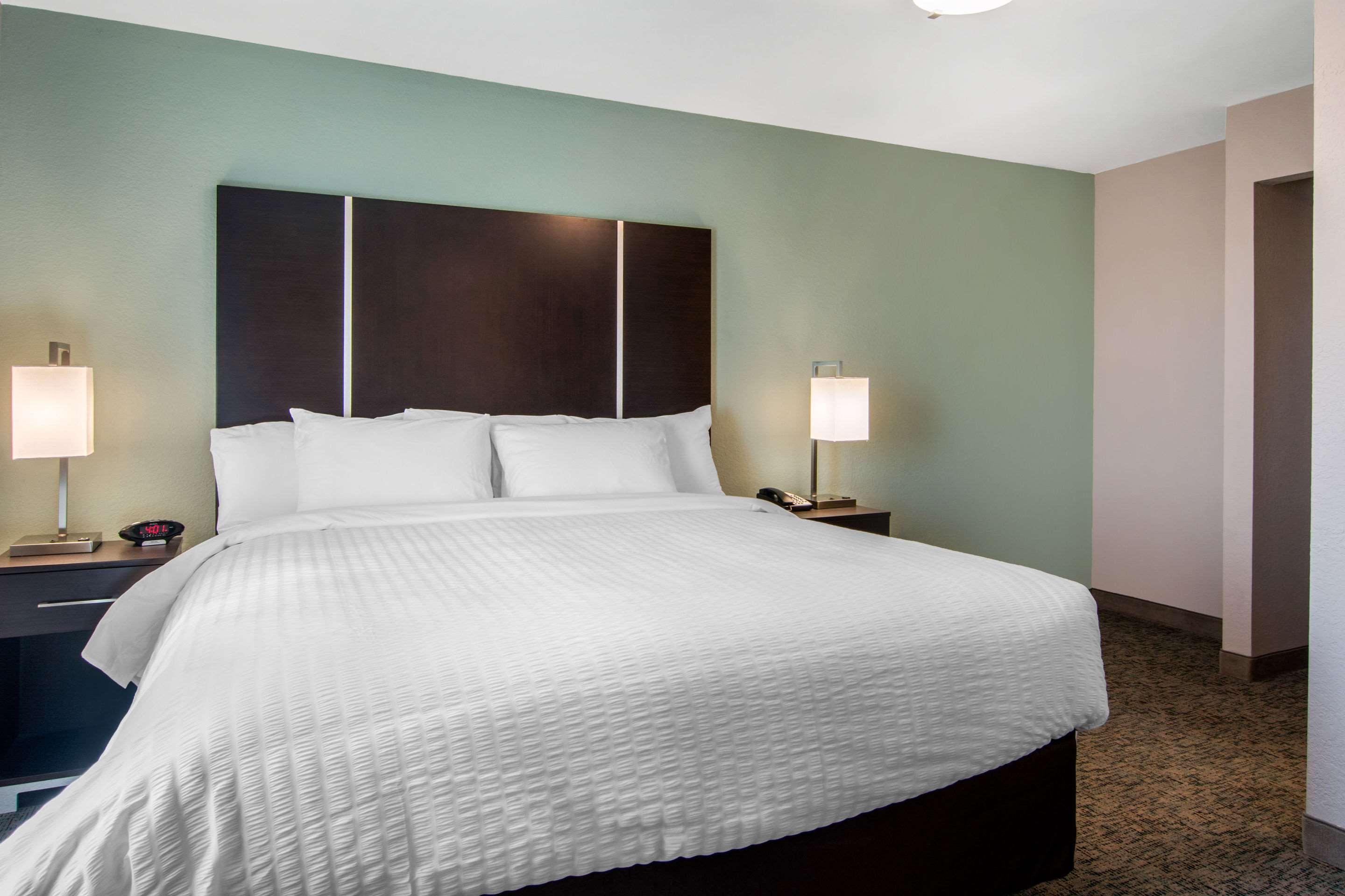 Clarion & Downtown 3*