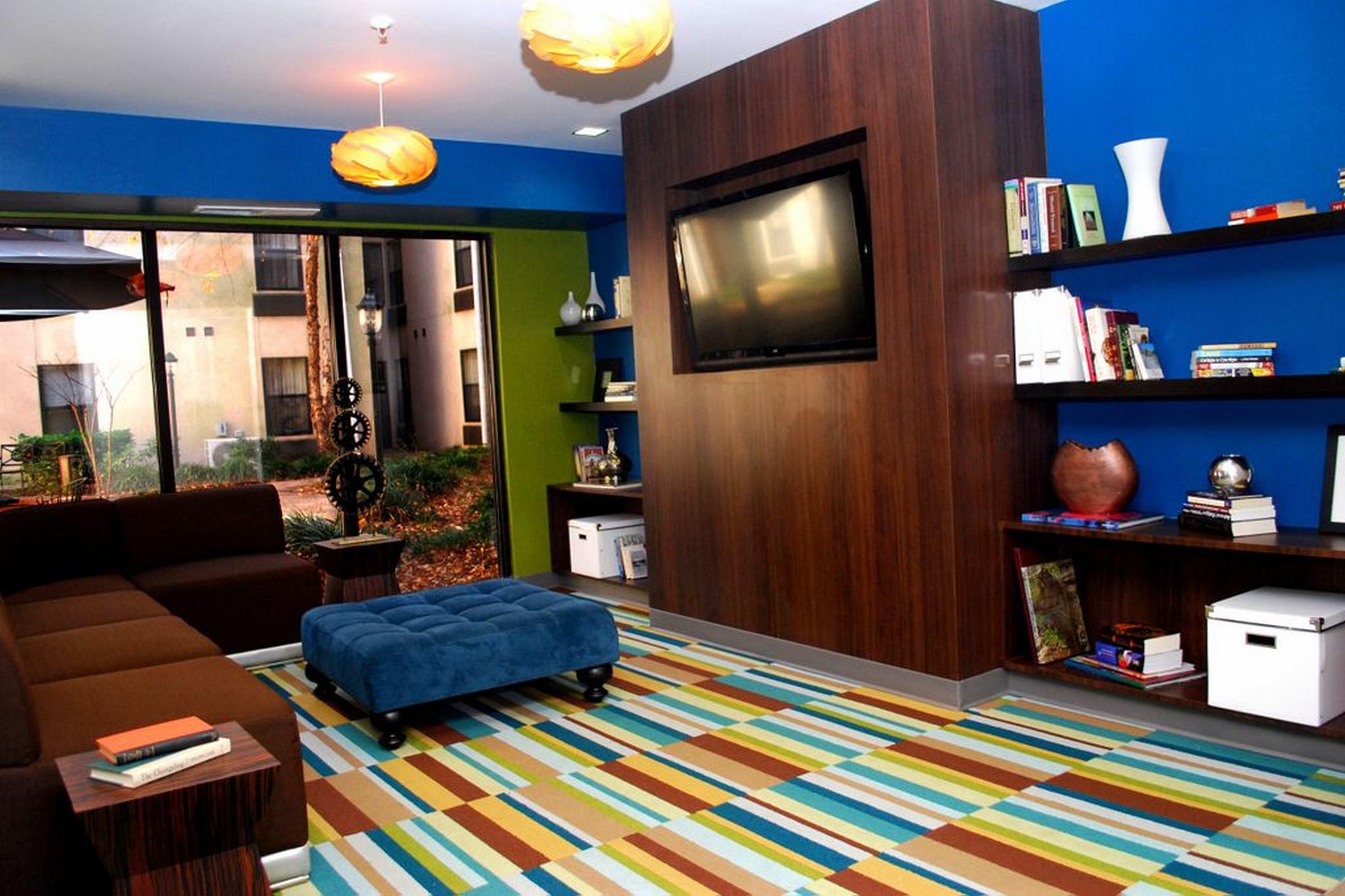 Clarion & Downtown 3*